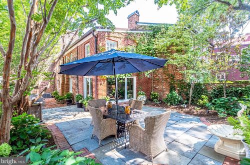 210 Fairfax St, Alexandria VA  22314-3304 exterior