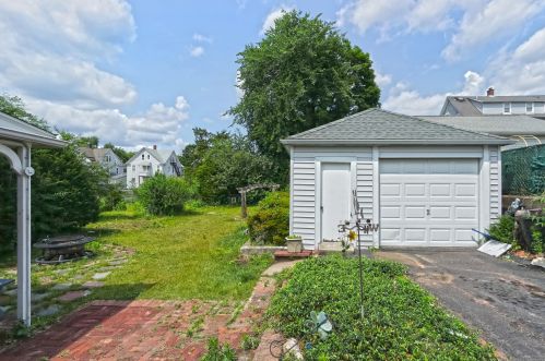 54 Franklin St, Wallingford CT  06492-4116 exterior