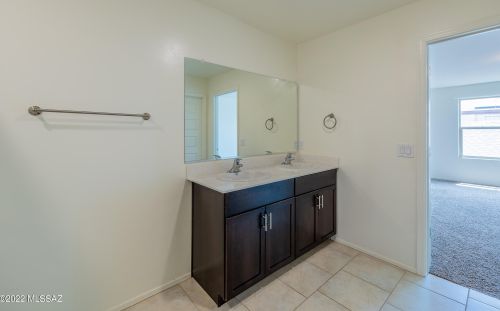 2647 Calle Joya De Ventura, Tucson AZ  85706-5072 exterior