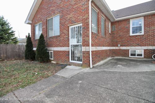 127 Charlton Ave, Hasbrouck Heights NJ 07604-1507 exterior