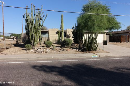 11833 31st Ave, Phoenix, AZ 85029-3252