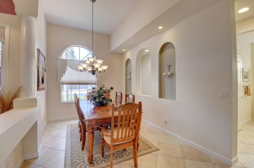 9911 Coronado Lake Dr, Boynton Beach FL 33437-5348 exterior