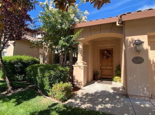 5053 Mertola Dr, Folsom, CA 95762-7552