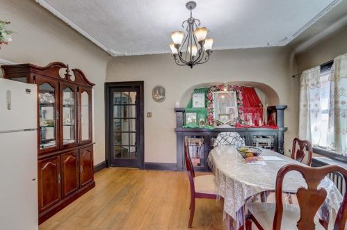 2106 34, Milwaukee WI 53215-2301 exterior