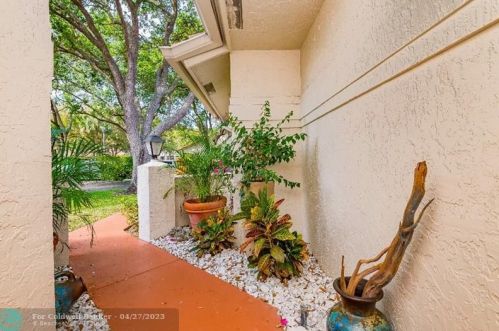 9891 Pavarotti Ter, Boynton Beach FL 33437-3363 exterior