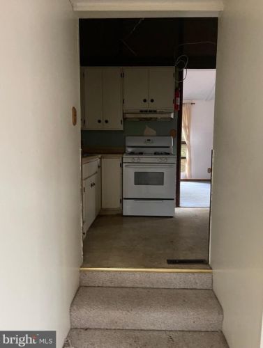 106 Cherokee Dr, Browns Mills NJ  08015-6251 exterior