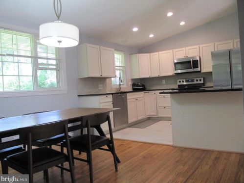 1807 Youngblood St, Mc Lean VA  22101-5244 exterior