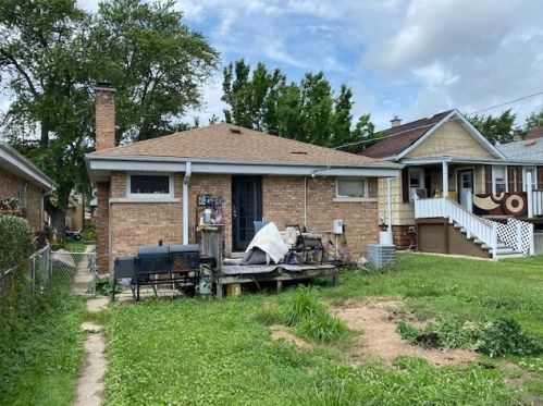 2407 77th Ave, Chicago IL  60707-2512 exterior