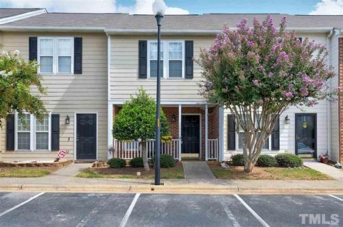 41 Cheltenham Dr, Clayton, NC 27520-7252