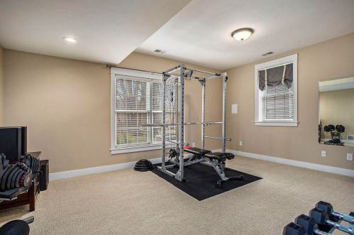 7180 Inverness Dr, Kalamazoo MI 49009-3935 exterior