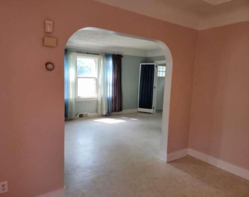 766 Mclaughlin Ave, Meskegon MI 49442-4031 exterior