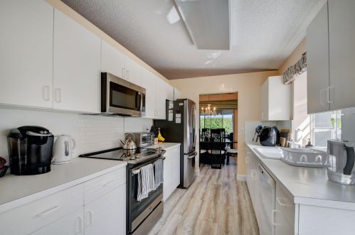 6127 Bay Isles Dr, Boynton Beach, FL 33437-4112