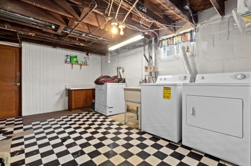 2161 95, Milwaukee WI exterior