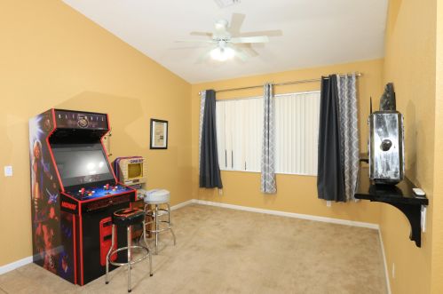 2238 Newport Isles Blvd, Fort Pierce FL  34953-4577 exterior