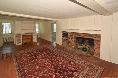 14 Meadow Rd, Windsor CT  06095-4617 exterior