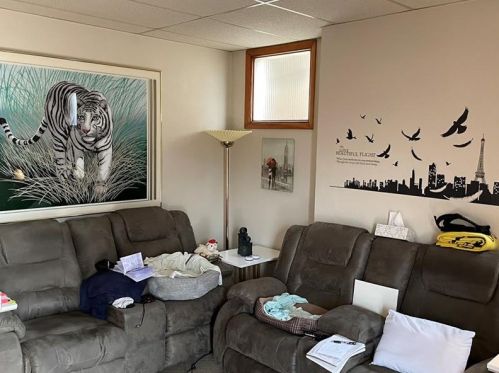 803 Brookline Blvd, Pittsburgh PA 15226-2002 exterior