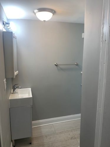 8444 Buffalo Ave, Chicago IL  60617-2609 exterior