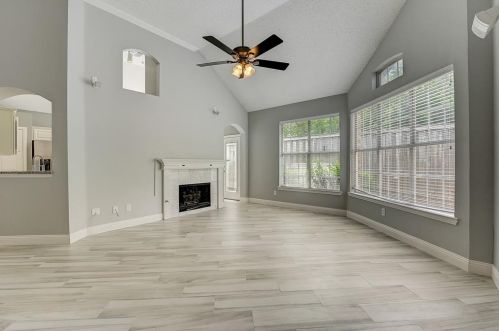 14589 Greenleaf Ct, Addison TX 75001-7968 exterior