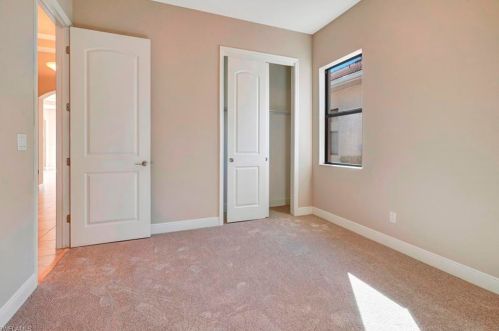 1638 Serrano Cir, Naples FL 34105-4953 exterior