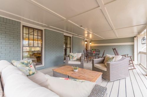 3028 Windfield Cir, Tucker GA 30084-6717 exterior