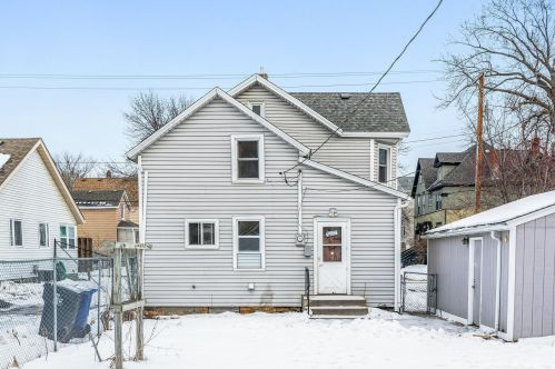 675 Desoto St, Saint Paul MN 55117-1164 exterior