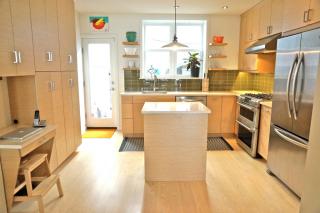 809 Fitzwater St, Philadelphia PA  19147-2807 exterior