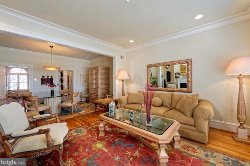 120 Queen St, Alexandria VA 22314-2610 exterior