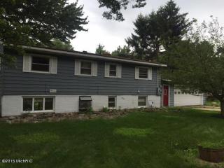 10529 Cora Dr, Kalamazoo, MI 49002-7318