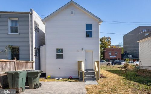 730 50th St, Washington DC  20019-4813 exterior