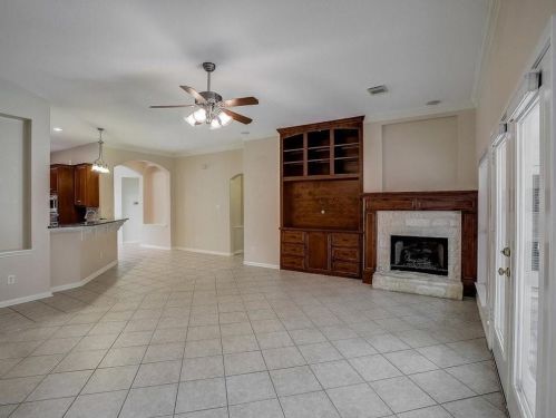 4520 Eagle Feather Dr, Austin TX 78735-6466 exterior