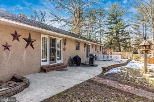 265 Old State Rd, Limerick PA 19468-3214 exterior