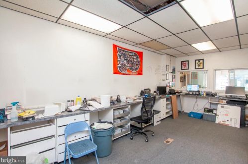 7316 Frankford Ave, Philadelphia PA 19135-3405 exterior