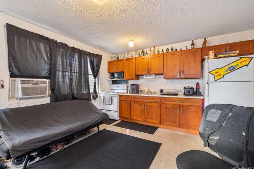 1313 Ahiahi St, Honolulu HI 96817-1901 exterior