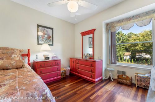 422 Brewers Brg Rd, Jackson Twp NJ 08527-2629 exterior