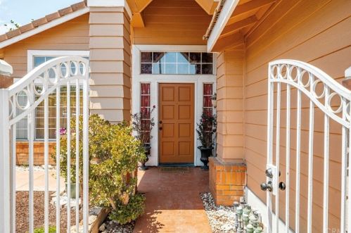 9031 Marmalade Ct, Riverside CA 92508-6227 exterior