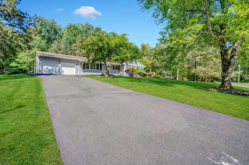 38 Claire Dr, Bridgewater, NJ 08807-1857