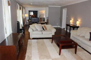 1306 Hollywood Ave, Dallas TX  75208-7725 exterior