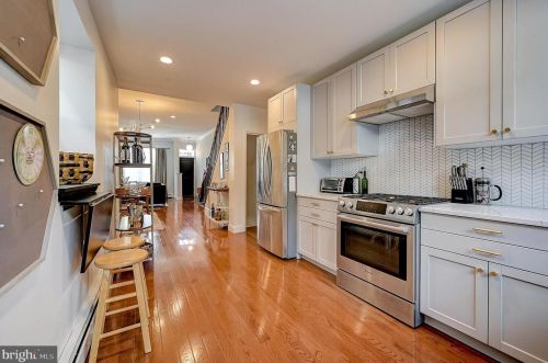 1930 Juniper St, Philadelphia PA 19148-2218 exterior