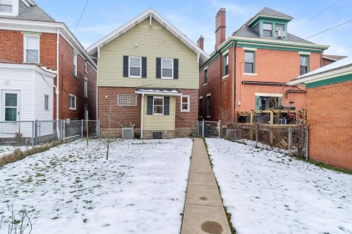 1611 Chislett St, Pittsburgh PA  15206-1312 exterior