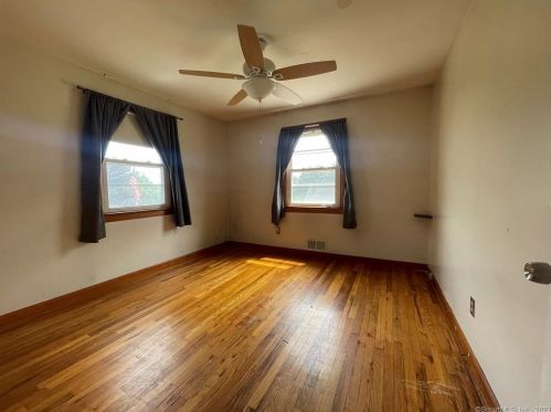 229 Alexander Rd, New Britain CT 06053-1047 exterior