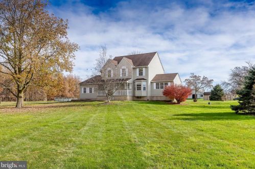 262 Lk Rd, Pilesgrove NJ 08098-3008 exterior