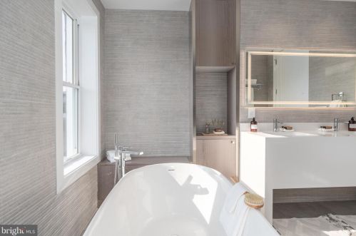 1604 13th St, Washington DC 20009-4303 exterior