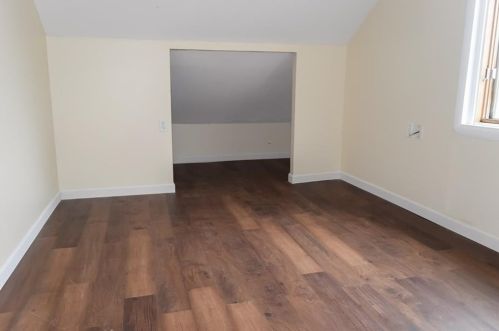 62 Callender Ave, Middletown RI 02840-2012 exterior