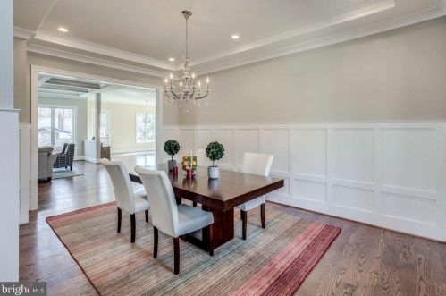 6801 Dillon Ave, Mc Lean VA  22101-4435 exterior