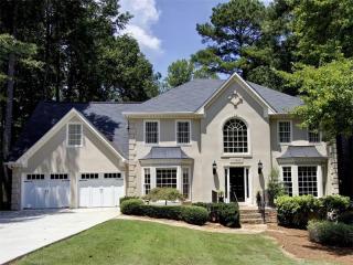 11825 Highland Colony Dr, Roswell GA  30075-2168 exterior