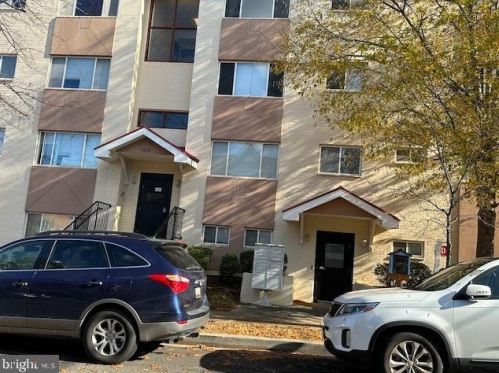 300 50th St, Washington DC  20019-7627 exterior