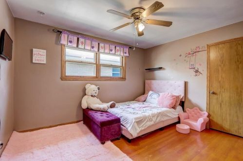 4272 72nd St, Milwaukee WI  53216-1038 exterior