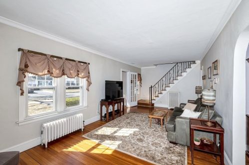 78 Nevins Ave, Springfield MA 01106-3120 exterior