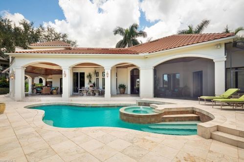 2943 Bellflower Ln, Naples FL 34105-3005 exterior