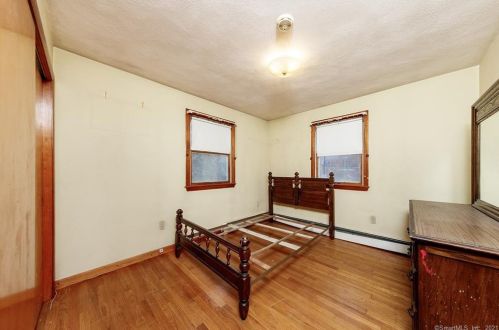 41 Waterman St, Killingly CT 06239-4241 exterior